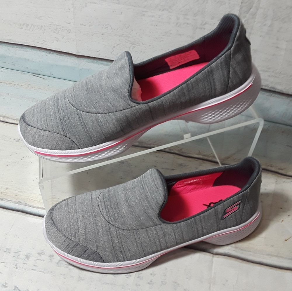 Skechers Goga Max Women's Gray Athletic Shoe 3 M - Picture 4 of 8
